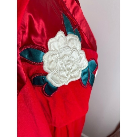 STUNNING Vintage Appel Red Velvet/Satin Robe with Floral Detail LRG - Picture 7 of 9